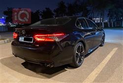 تۆیۆتا کامری